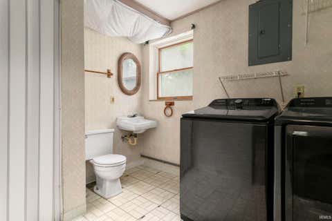 Tiny photo for 434 N Harding Avenue, Mishawaka, IN 46544 (MLS # 202632770)