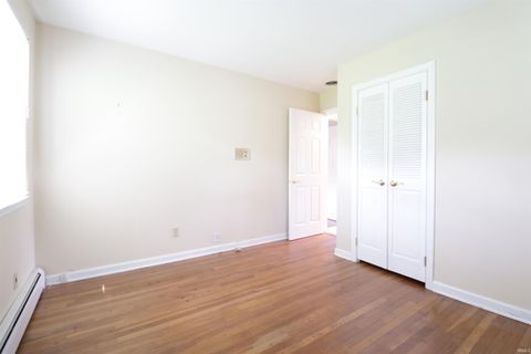 Tiny photo for 1607 S Main Street, Mishawaka, IN 46544 (MLS # 202625525)