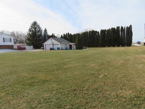 Tiny photo for 460 S ELM Streets, Bunker Hill, IN 46914 (MLS # 202602651)