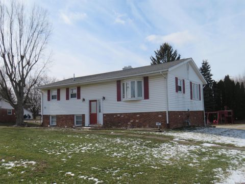 Tiny photo for 460 S ELM Streets, Bunker Hill, IN 46914 (MLS # 202602651)