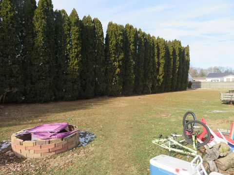 Tiny photo for 460 S ELM Streets, Bunker Hill, IN 46914 (MLS # 202602651)