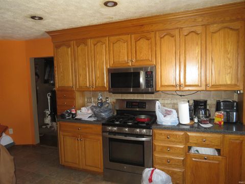 Tiny photo for 460 S ELM Streets, Bunker Hill, IN 46914 (MLS # 202602651)