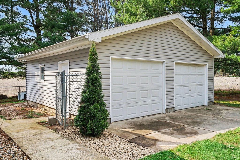 Photo of 3787 N 400 W, Warsaw, IN 46582 (MLS # 202613081)