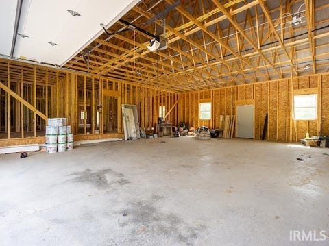 Tiny photo for 8223 E 100 S, Marion, IN 46953 (MLS # 202631670)