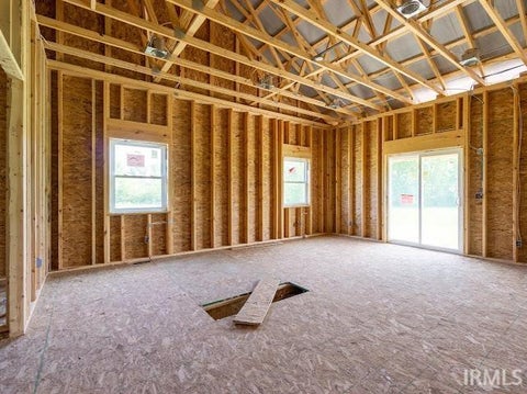 Tiny photo for 8223 E 100 S, Marion, IN 46953 (MLS # 202631670)