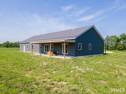 Tiny photo for 8223 E 100 S, Marion, IN 46953 (MLS # 202631670)