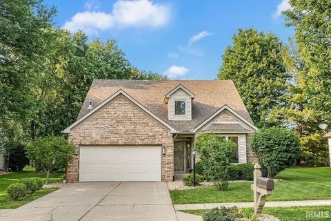 Photo of 3821 Tamarron Dr Dr, Bloomington, IN 47408 (MLS # 202610981)