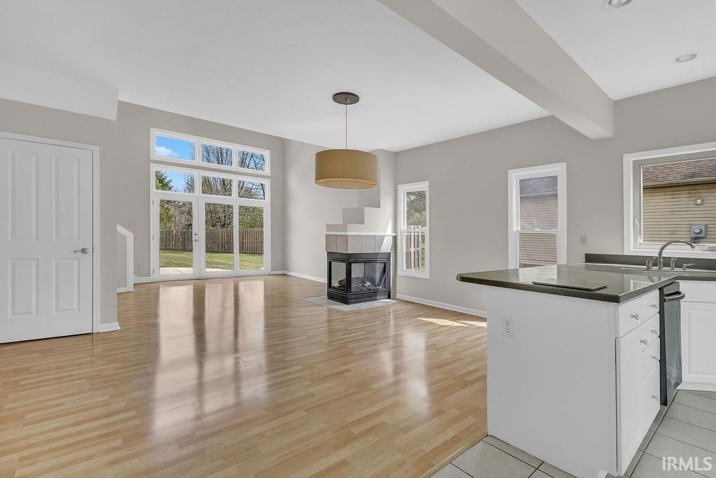 Photo of 3821 Tamarron Dr Dr, Bloomington, IN 47408 (MLS # 202610981)