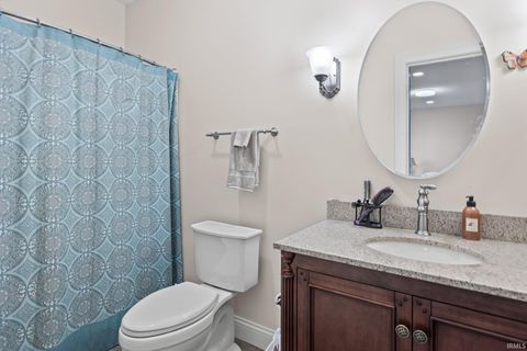 Tiny photo for 864 Commodores Circle, Lafayette, IN 47909 (MLS # 202537220)