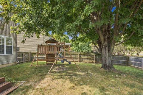 Tiny photo for 1606 Stone Valley Court, Lafayette, IN 47909 (MLS # 202638511)