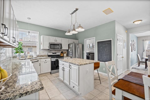 Tiny photo for 1606 Stone Valley Court, Lafayette, IN 47909 (MLS # 202638511)