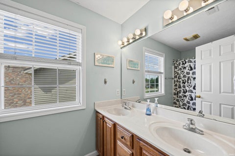 Tiny photo for 1606 Stone Valley Court, Lafayette, IN 47909 (MLS # 202638511)