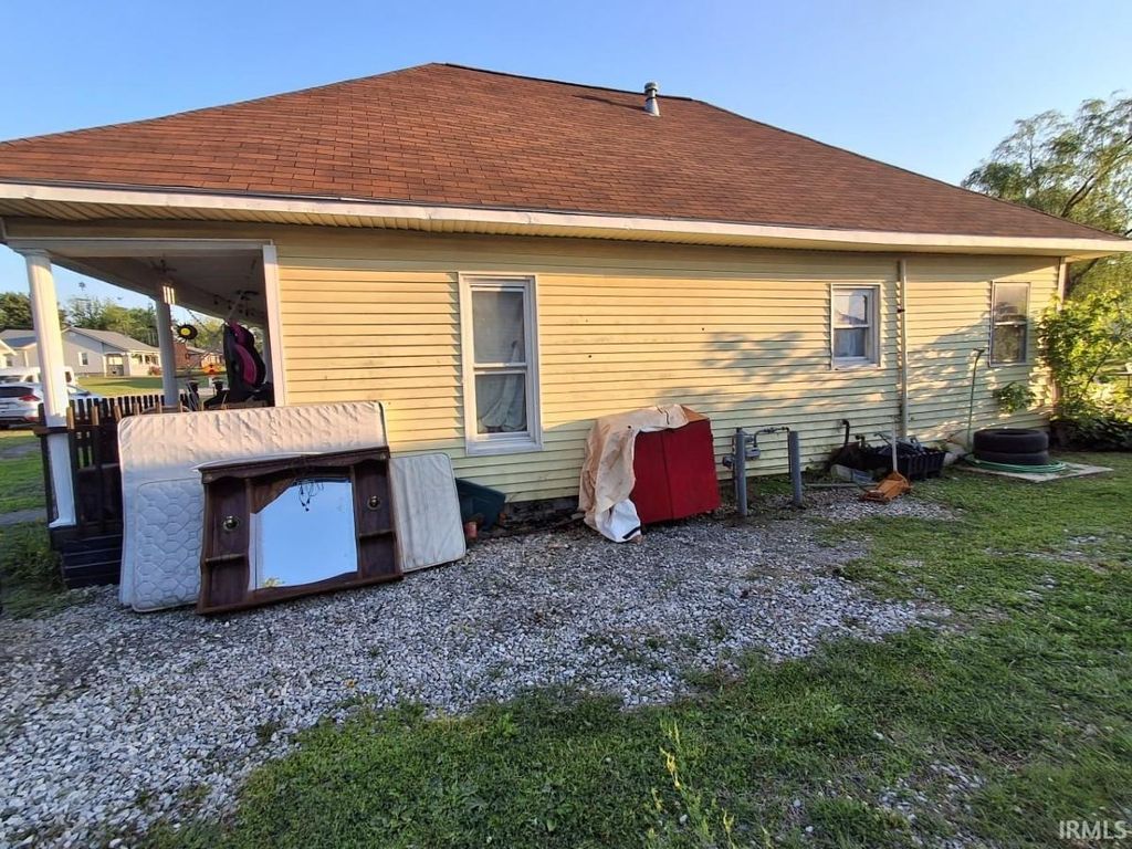Photo of 423 S Jackson Street, Oakland City, IN 47660 (MLS # 202616280)