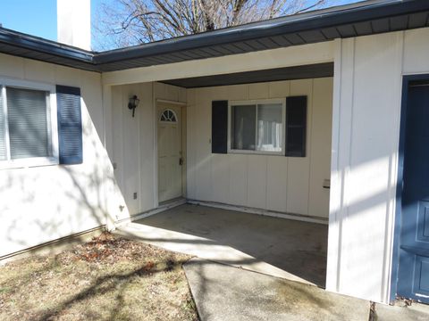 Tiny photo for 2102 Cannon Circle, Peru, IN 46970 (MLS # 202605978)