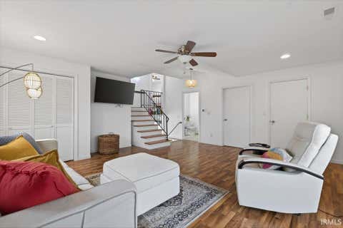 Tiny photo for 3480 E Bailey Road, Monticello, IN 47960 (MLS # 202606027)
