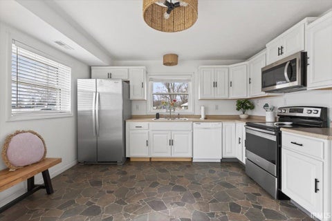 Tiny photo for 3480 E Bailey Road, Monticello, IN 47960 (MLS # 202606027)