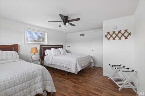 Tiny photo for 3480 E Bailey Road, Monticello, IN 47960 (MLS # 202606027)