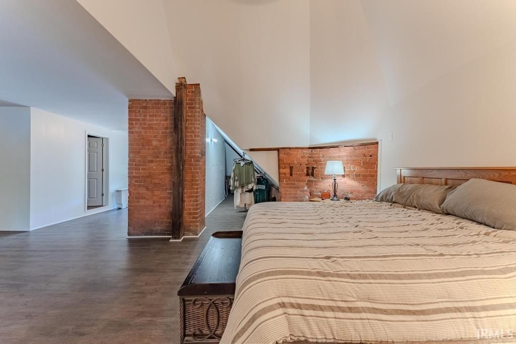 Photo of 932 N Washington Street, Marion, IN 46952 (MLS # 202603482)