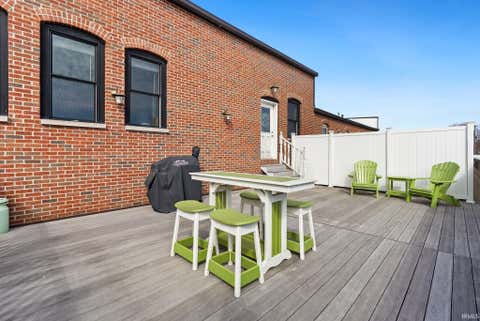 Tiny photo for 1113 Broadway, Fort Wayne, IN 46802 (MLS # 202610319)