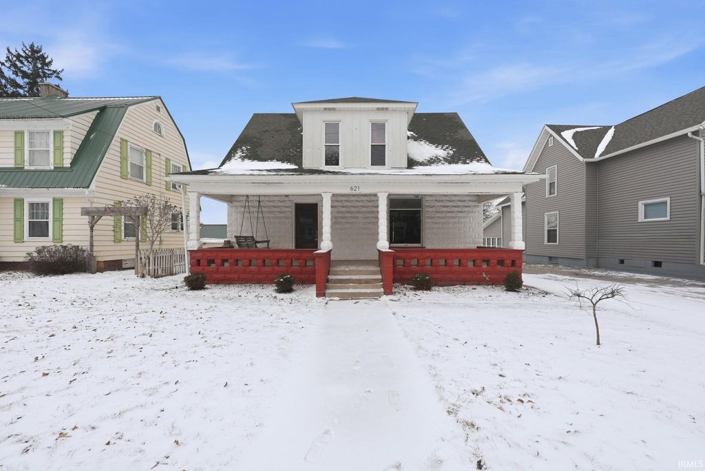 Photo of 621 E Diamond Street, Kendallville, IN 46755 (MLS # 202605929)