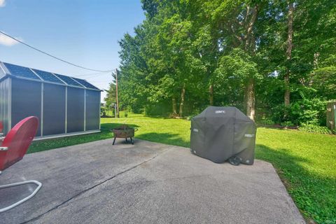 Tiny photo for 505 Turner Terrace, Walton, IN 46994 (MLS # 202626460)