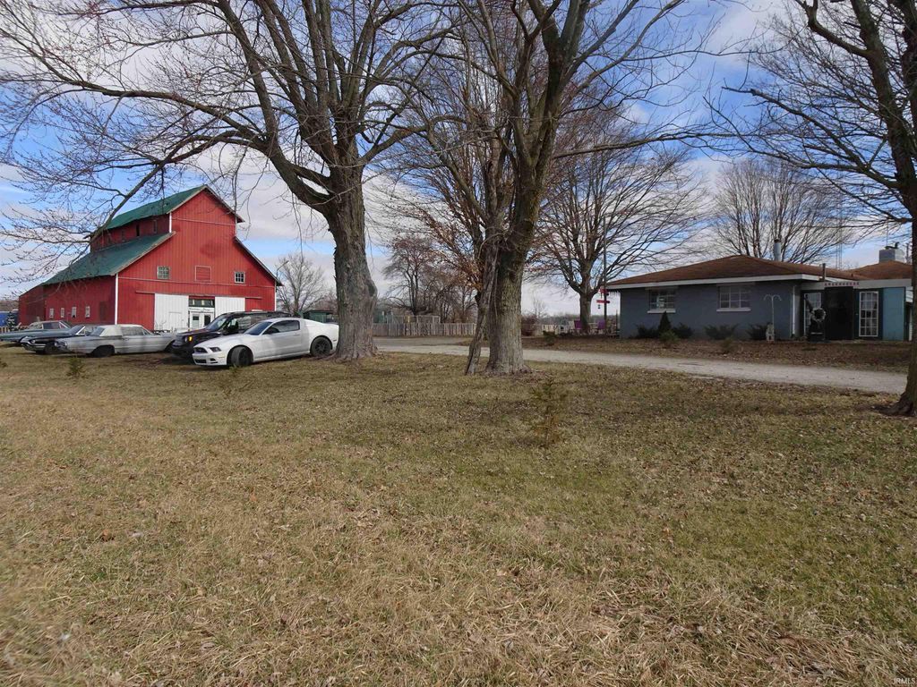 Photo of 2480 E State Road 38 Road, New Castle, IN 47362 (MLS # 202606582)