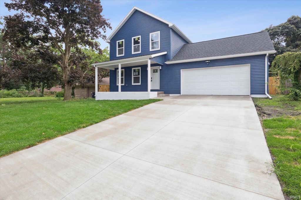 Photo of 110 S 33rd Street, South Bend, IN 46615 (MLS # 202604428)