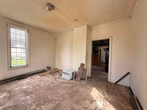 Tiny photo for 614 N Courtland Avenue, Kokomo, IN 46901 (MLS # 202615217)