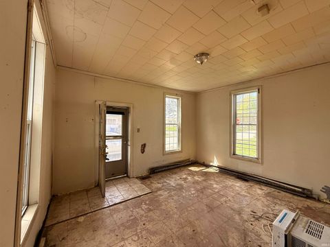 Tiny photo for 614 N Courtland Avenue, Kokomo, IN 46901 (MLS # 202615217)