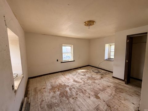 Tiny photo for 614 N Courtland Avenue, Kokomo, IN 46901 (MLS # 202615217)