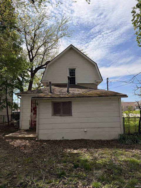 Tiny photo for 614 N Courtland Avenue, Kokomo, IN 46901 (MLS # 202615217)