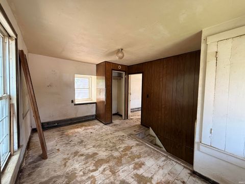 Tiny photo for 614 N Courtland Avenue, Kokomo, IN 46901 (MLS # 202615217)