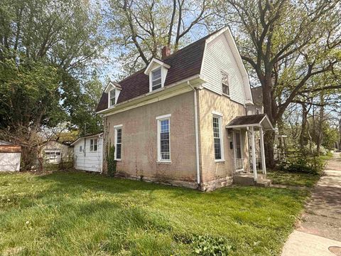 Tiny photo for 614 N Courtland Avenue, Kokomo, IN 46901 (MLS # 202615217)