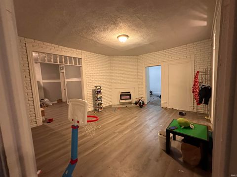 Tiny photo for 1411 S Main Street, Kokomo, IN 46902 (MLS # 202544998)