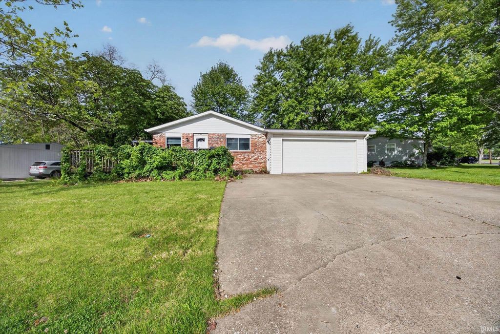 Photo of 921 N Blair Avenue, Bloomington, IN 47404 (MLS # 202617460)