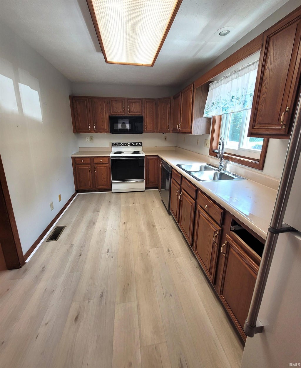 Photo of 4 Blackberry Lane, Delphi, IN 46923 (MLS # 202626995)