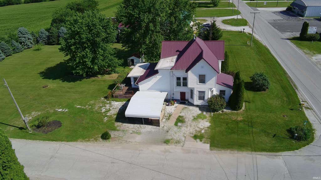 Photo of 402 N Old US Highway 41 Highway, Boswell, IN 47921 (MLS # 202630263)