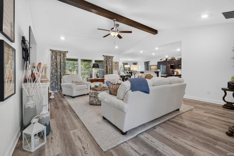 Tiny photo for 1913 N SANDAL WOOD Drive, Yorktown, IN 47396 (MLS # 202641932)