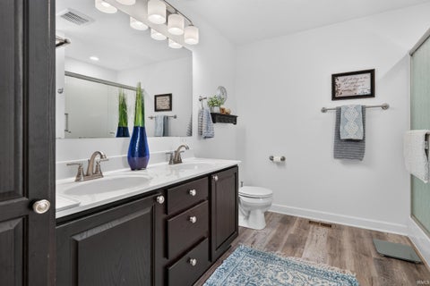 Tiny photo for 1913 N SANDAL WOOD Drive, Yorktown, IN 47396 (MLS # 202641932)