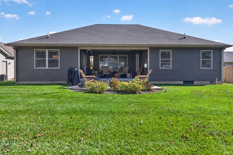 Tiny photo for 1913 N SANDAL WOOD Drive, Yorktown, IN 47396 (MLS # 202641932)