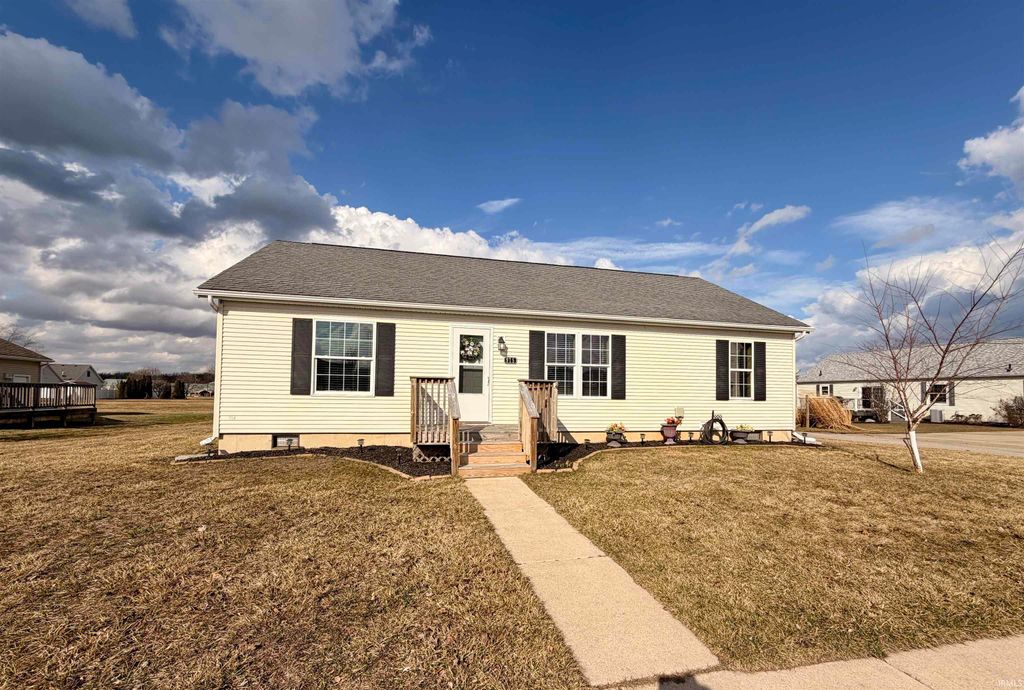 Photo of 975 Ohio Street, Plymouth, IN 46563 (MLS # 202607359)