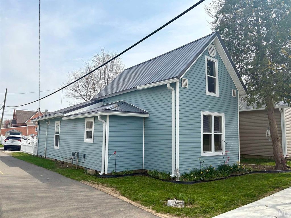 Photo of 210 W Jay Street, Dunkirk, IN 47336 (MLS # 202626930)