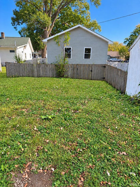 Tiny photo for 1313 S Delphos Street, Kokomo, IN 46902 (MLS # 202643572)