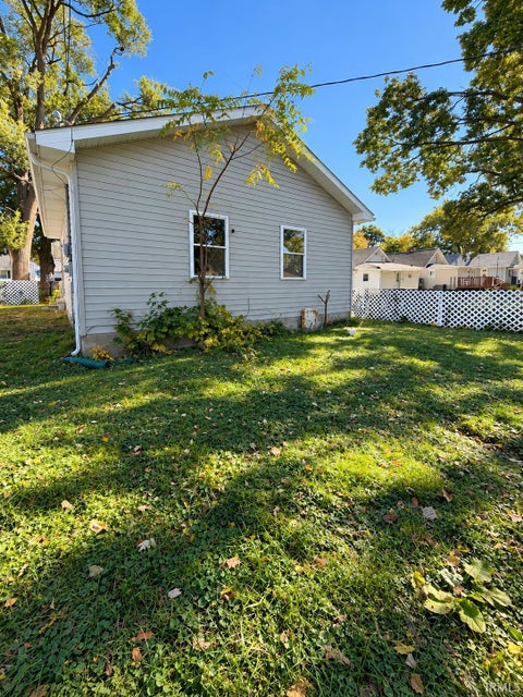 Tiny photo for 1313 S Delphos Street, Kokomo, IN 46902 (MLS # 202643572)
