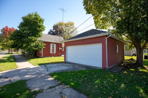 Tiny photo for 600 Fulton Street, Rochester, IN 46975 (MLS # 202642325)