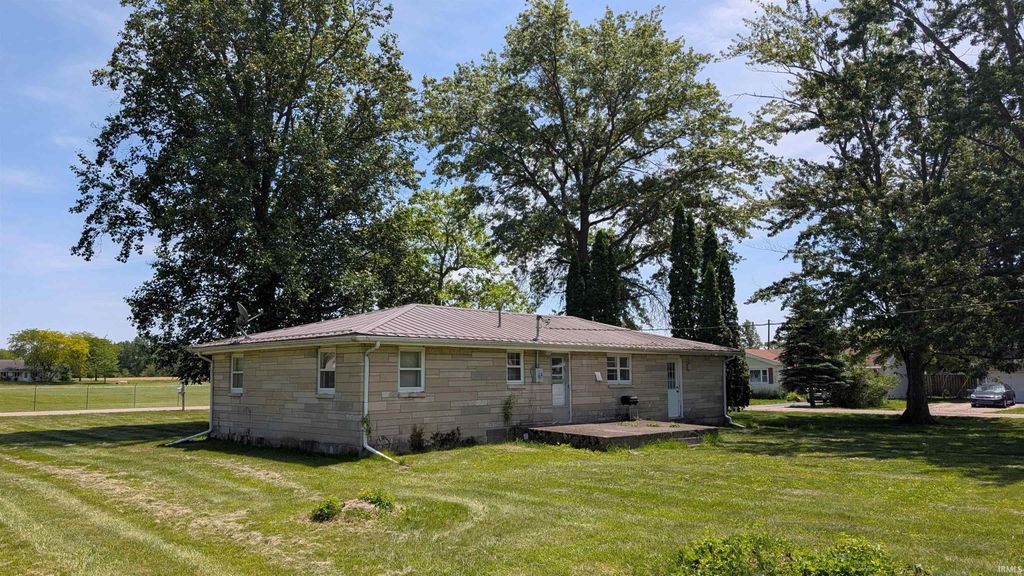 Photo of 730 S Franklin Street, Montpelier, IN 47359 (MLS # 202620721)