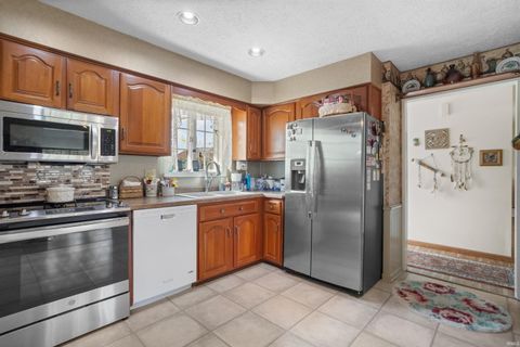 Tiny photo for 3147 S 150 E, Kokomo, IN 46902 (MLS # 202544869)