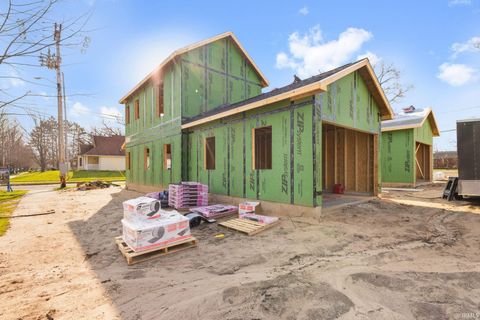 Tiny photo for 581 N Arthur Street, South Bend, IN 46617 (MLS # 202612489)