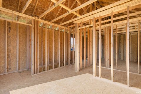 Tiny photo for 581 N Arthur Street, South Bend, IN 46617 (MLS # 202612489)