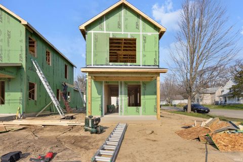 Tiny photo for 581 N Arthur Street, South Bend, IN 46617 (MLS # 202612489)